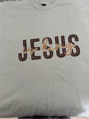 Hand Crafted 'JESUS is king' Graphic Tee in Cream and Brown